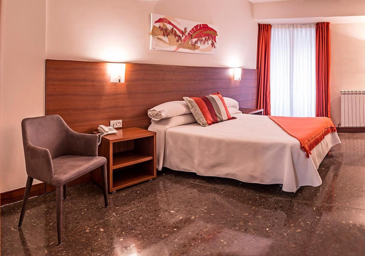 Hotel Txartel Lasarte Oria Eksteriør bilde