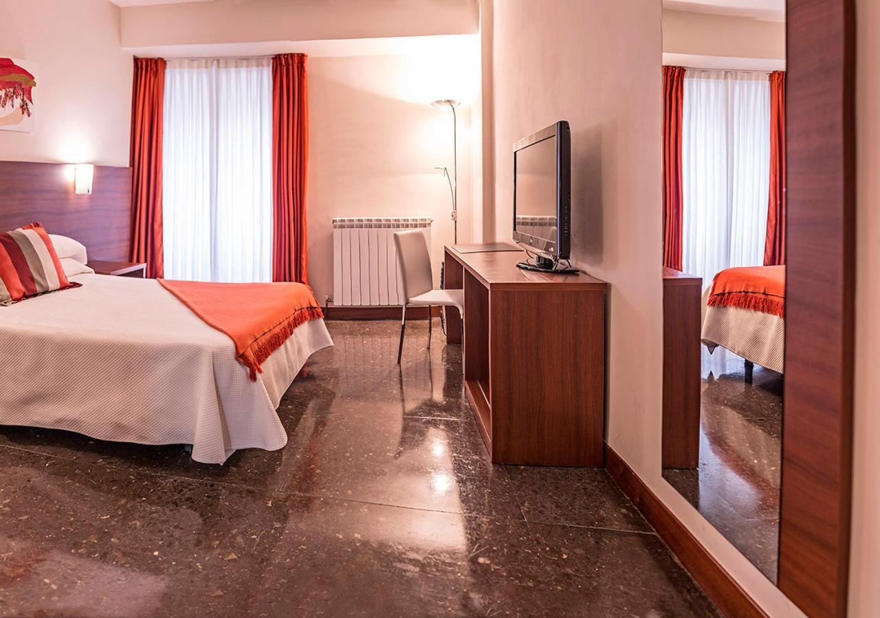 Hotel Txartel Lasarte Oria Eksteriør bilde